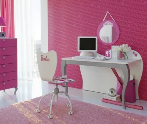 habitacion princesa barbie escritorio
