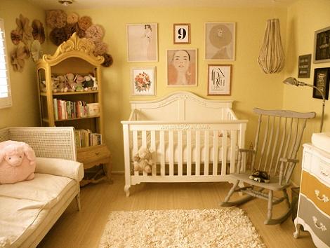 Habitación de bebé beige