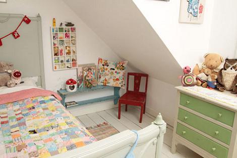 habitación infantil rústica